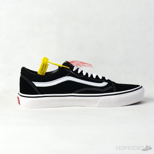 Vans for sales sale in pakistan